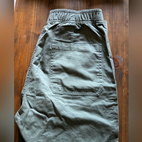 Abercrombie & Fitch Relaxed Green Cargo/Utility Pants - Picture 6 of 6